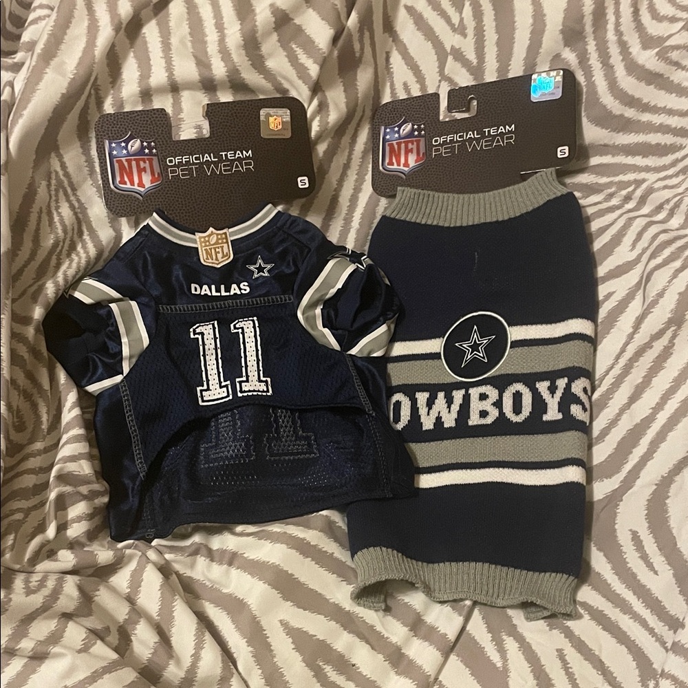 Bundle of NFL Dallas Cowboys Dog Jersey and Sweater Size: S